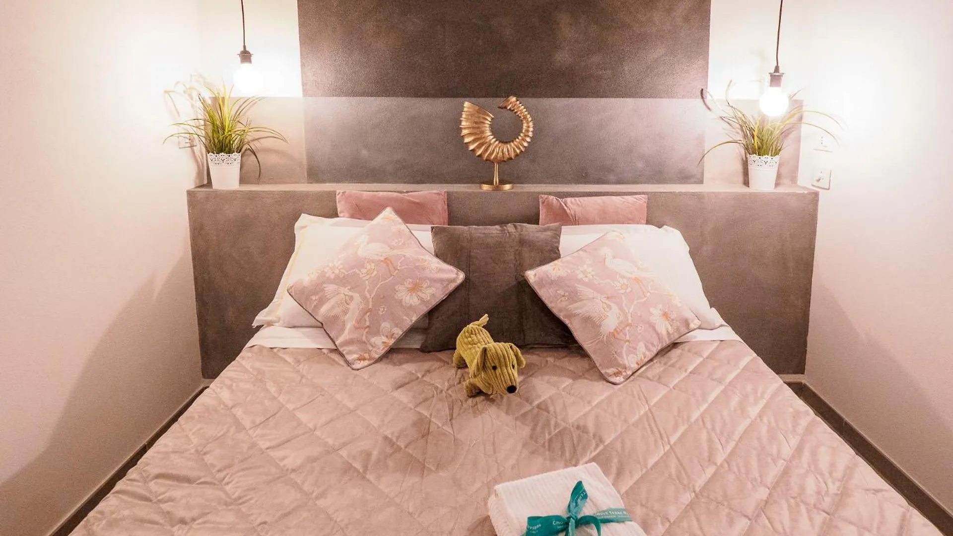 Camaella Luxury Studio Vernazza 0*,